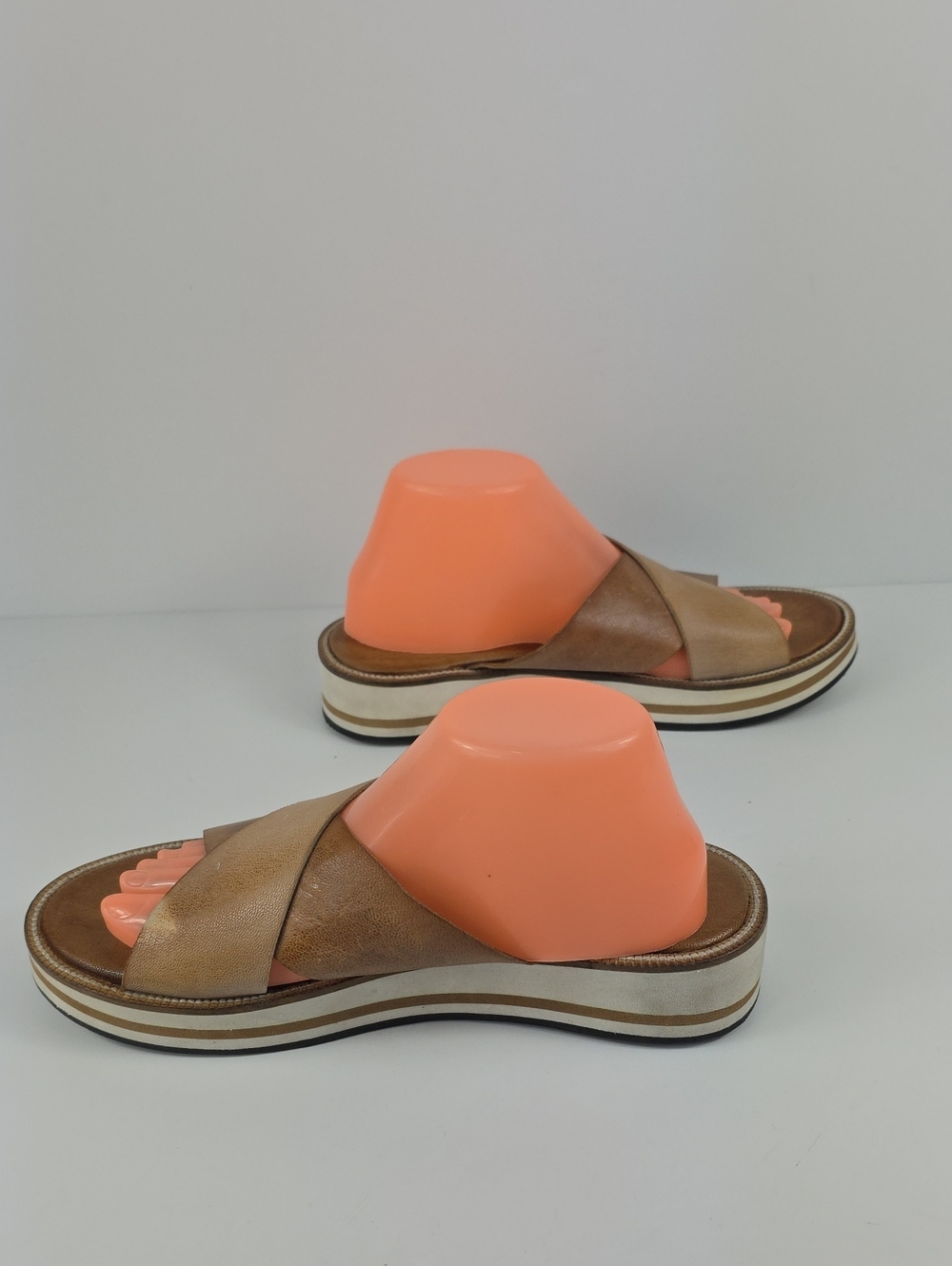 Roan by Bed Stu Shout Brown Leather Slip-on Platform Women's Sandals Size 9 - Picture 3 of 10